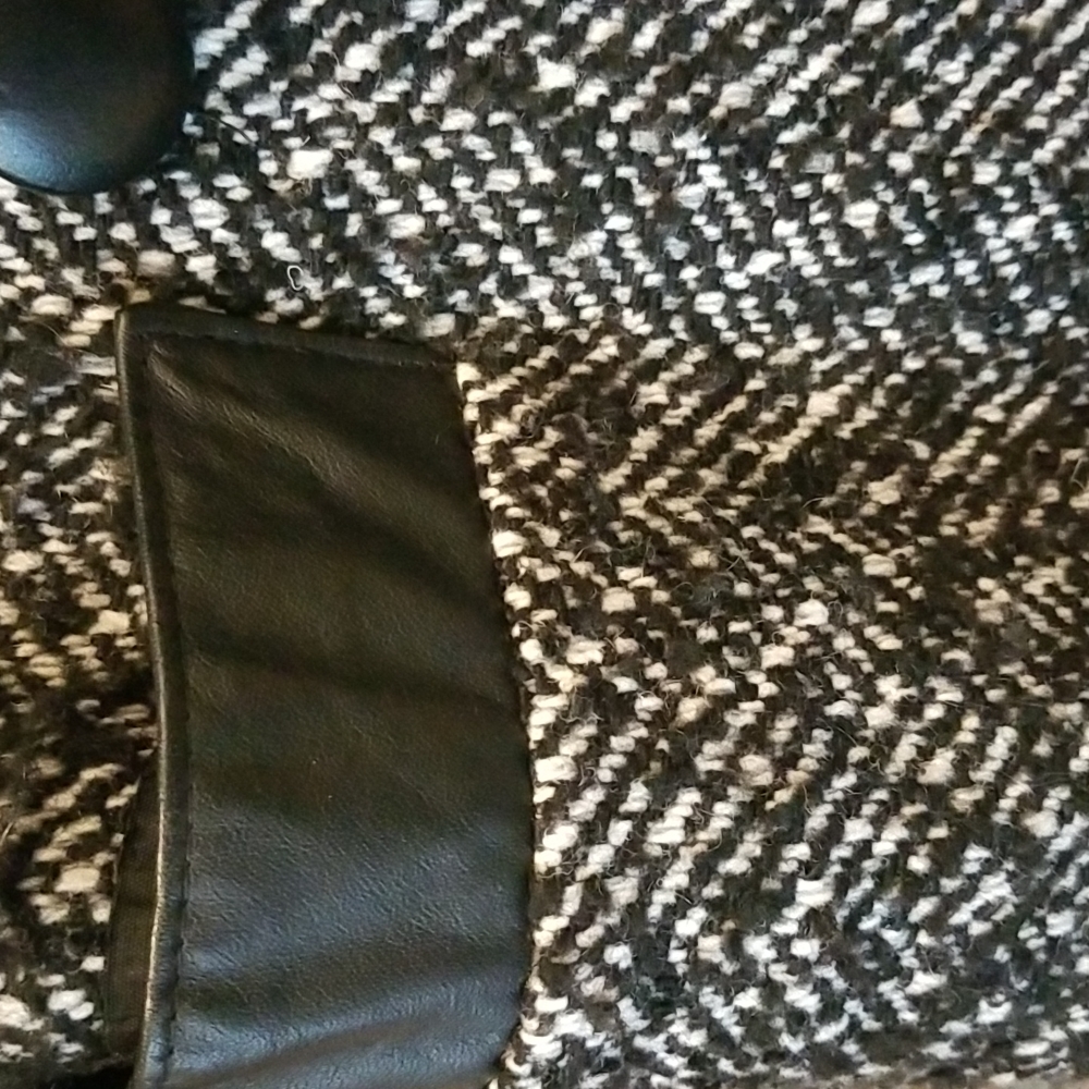 Leather & Tweed Coat ♥ - Picture 5 of 10